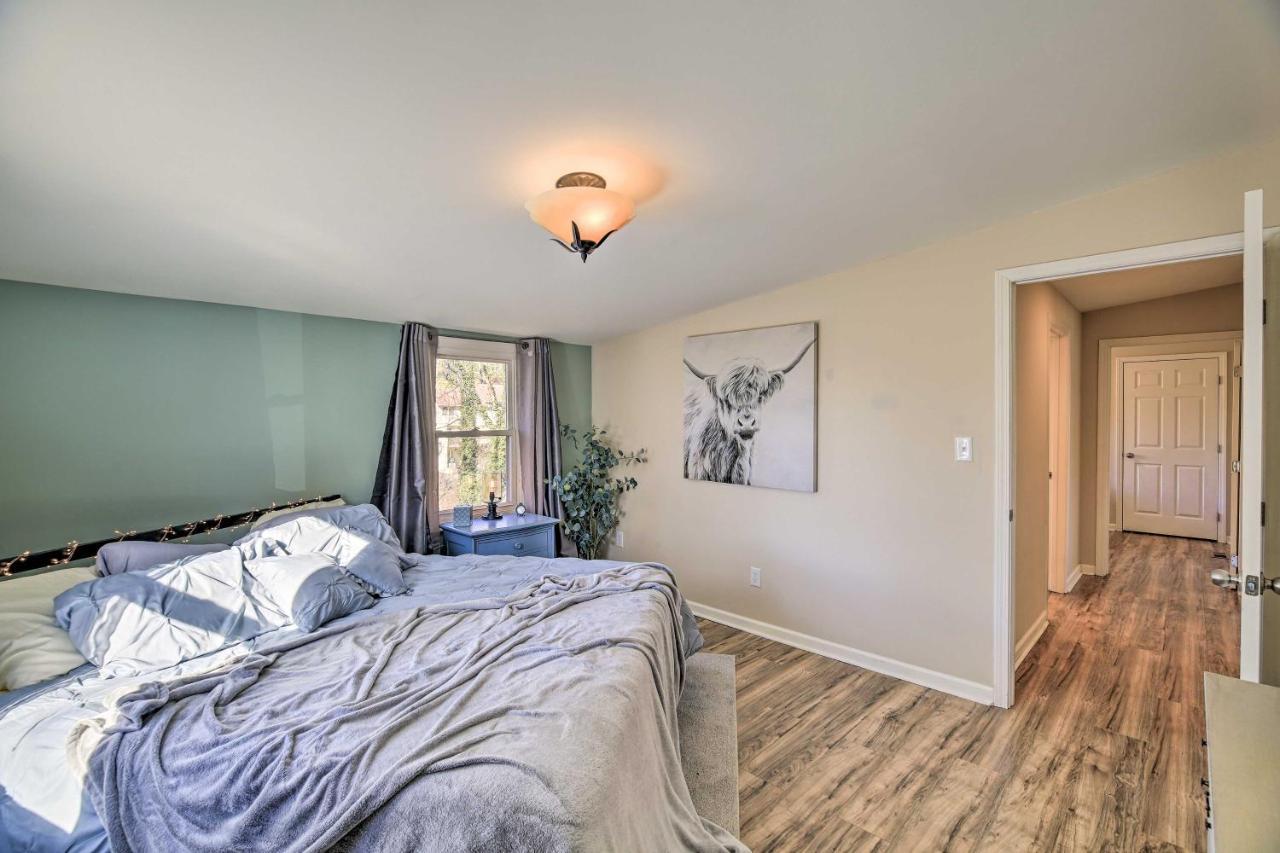 Cozy Bristol Home With Yard About 1 Mile To Downtown! Экстерьер фото