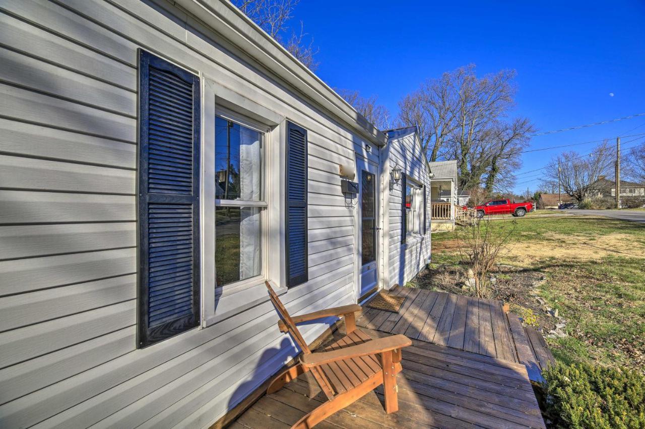 Cozy Bristol Home With Yard About 1 Mile To Downtown! Экстерьер фото